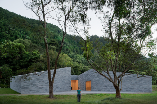 Aires Mateus, Forschungszentrum, Lagoa das Furnas