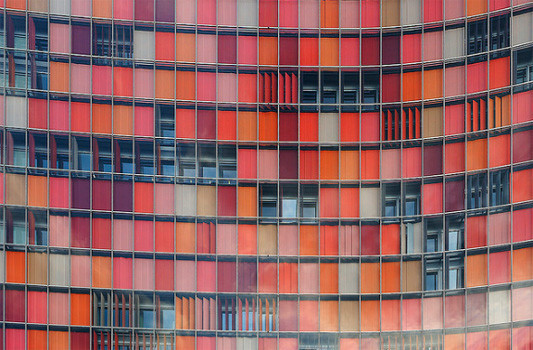 Doppelfassade am GSW-Hochhaus in Berlin von Sauerbruch Hutton Architekten