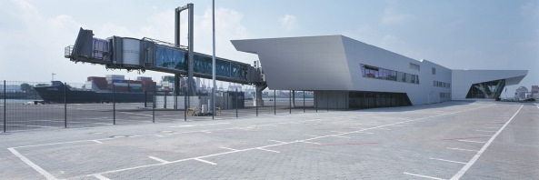 Hamburg Cruise Terminal Altona, Renner Hainke Wirth