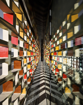 Mestura Arquitectes, Martinet School, Barcelona, Bunte Fassaden