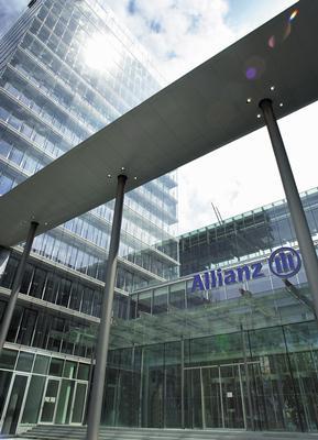Allianz Verwaltungsgebaude In Frankfurt Am Main Eroffnet Transparent Architektur Und Architekten News Meldungen Nachrichten Baunetz De