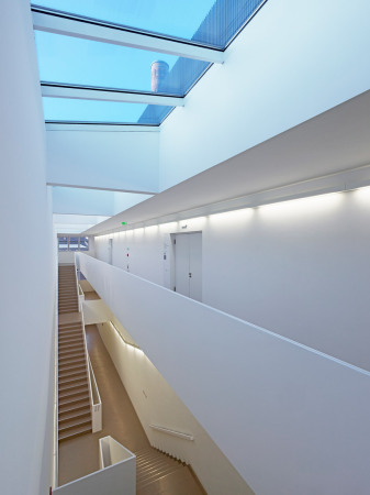 Knerer Lang Architekten, Zentrum fr Energietechnik (ZET) der TU Dresden, ZET Kompetenzzentrum der Technischen Universitt Dresden, Lamellenvorhang