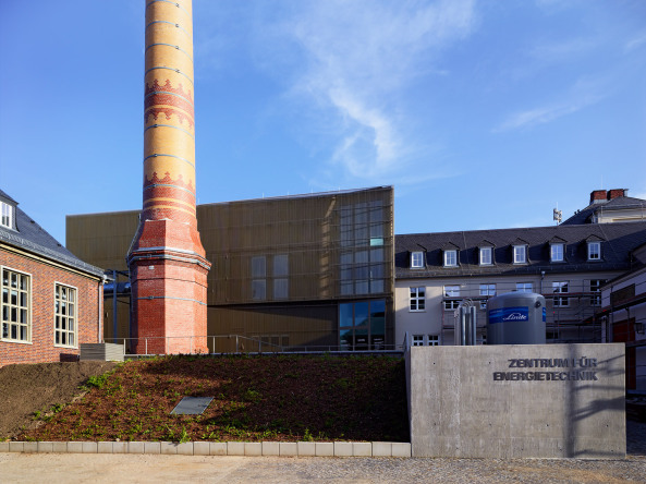 Knerer Lang Architekten, Zentrum fr Energietechnik (ZET) der TU Dresden, ZET Kompetenzzentrum der Technischen Universitt Dresden, Lamellenvorhang