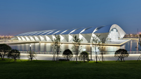 gmp Architekten von Gerkan, Marg und Partner, Arup, Schlaich Bergermann und Partner, Shanghai Oriental Sports Center (SOSC), Weltmeisterschaft des Schwimmweltverbands FINA, WES & Partner Landschaftsarchitekten