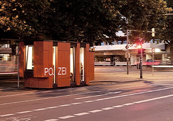 Mobile Polizeiwache in Hannover
