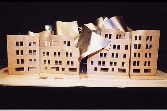Hochschulneubau von Gehry in den USA fertig gestellt