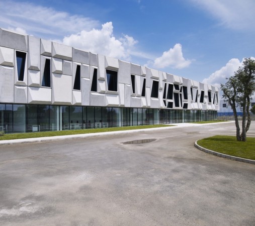 B�robau; Logistikzentrum; Italien; modostudio