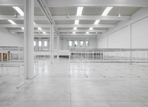 B�robau; Logistikzentrum; Italien; modostudio