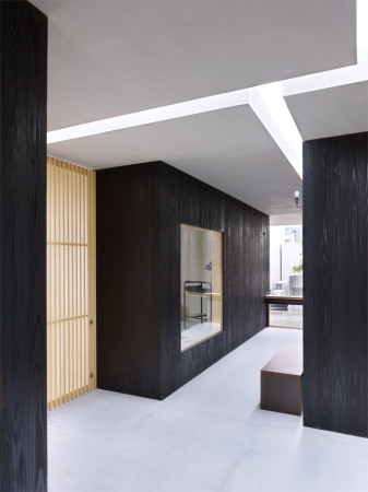 Suppose Design Office, Eaves Houses, Tokushima, Made in Japan