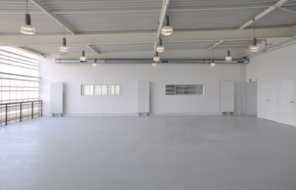 Schulerweiterung bei Paris