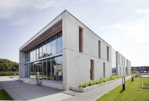 Hnxe, Anin Jeromin Fitilidis & Partner, Brogebude, Beton brut