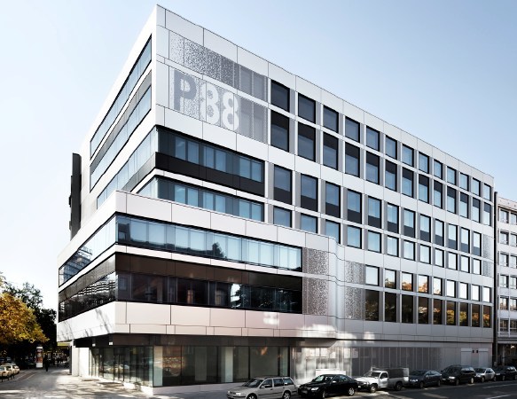 Nachkriegs-Brohaus in Berlin umgebaut