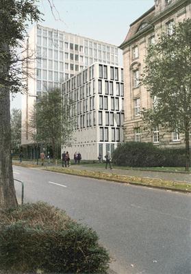Spatenstich fr Erweiterungsbau des Oberlandesgerichtes in Dsseldorf