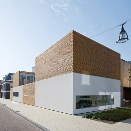 Pasel knzel, Wohnhaus, Leiden