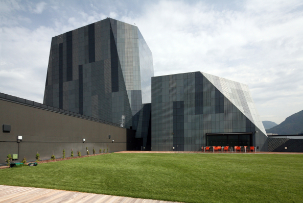 Firmenzentrale von Cino Zucchi in Bozen erffnet