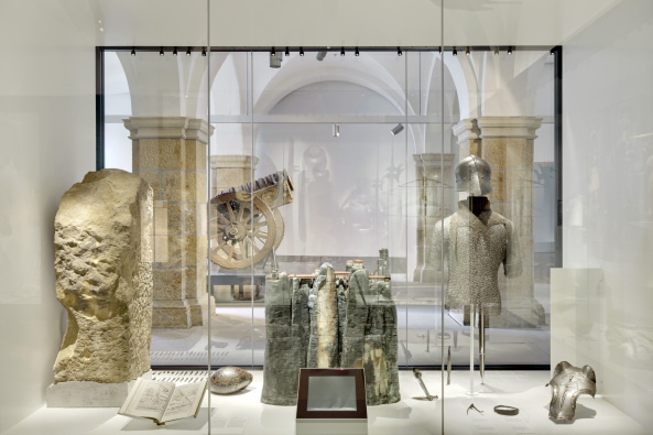 Libeskind, Dresden, Bundeswehr, Milit�r, Historisches, Museum, Jan Bitter, HG Merz, Holzer, Kobler, Ausstellung, Design, Keil, Altbau, Anbau, Gewalt, Krieg, Weltkrieg