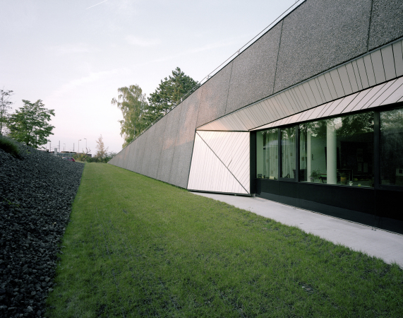 xarchitekten, x architekten, Seelsorge, Zentrum, Seelsorgzentrum, voestalpine, Industriezeile, Linz, Mensch und Arbeit, David Schreyer, Gerhard Brandl, Architektur, Neubau, sterreich, Kirche, Gottesdienst