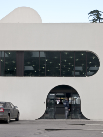 Grenzkontrollpunkt von J. Mayer H. fertig