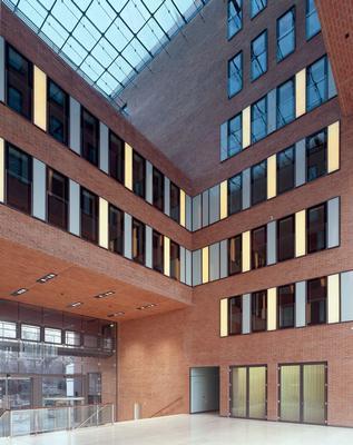 ASTOC-Gebäude am Holzhafen in Hamburg eröffnet