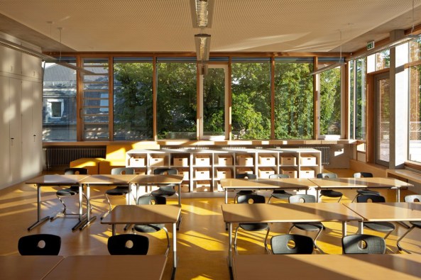 Schule in Stuttgart erweitert