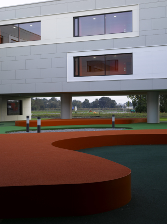 Realschule in Dachau fertig