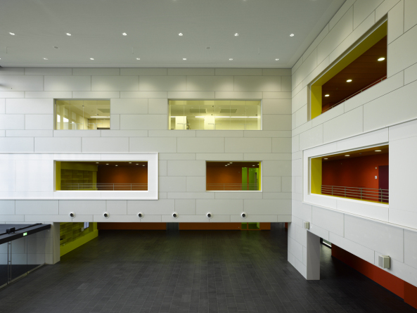 Realschule in Dachau fertig