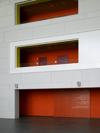 Realschule in Dachau fertig