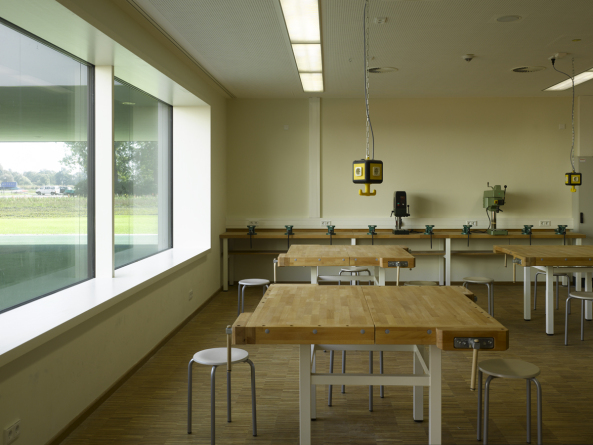 Realschule in Dachau fertig