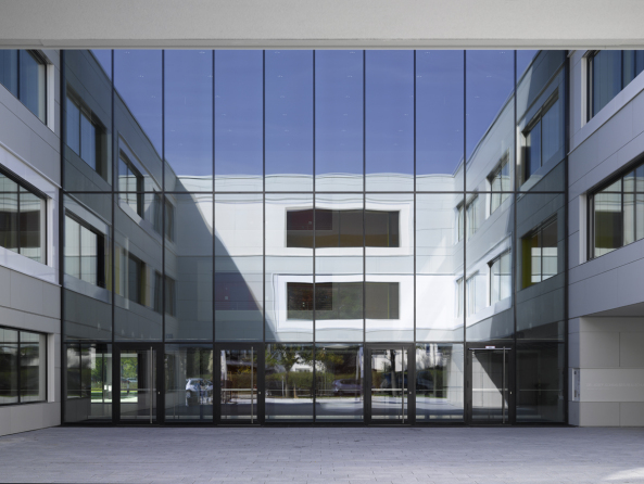 Realschule in Dachau fertig