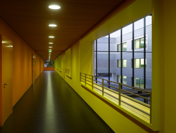 Realschule in Dachau fertig