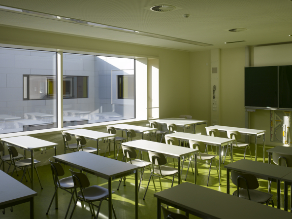 Realschule in Dachau fertig