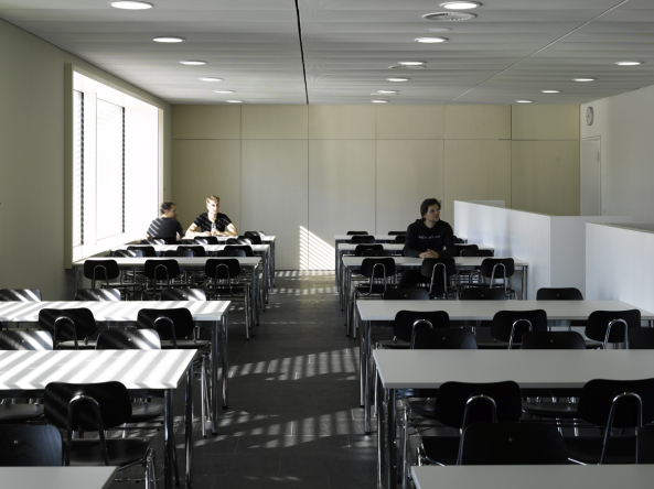 Realschule in Dachau fertig