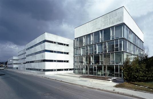 Techno Z - Erweiterung der Fachhochschule in Salzburg Itzling von dem Architekturbüro Loudon