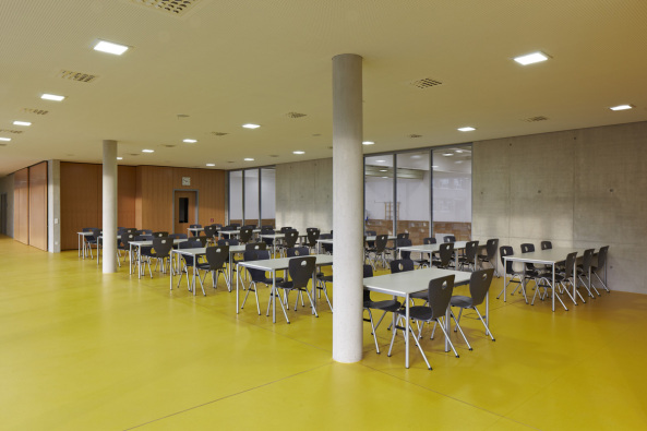 Schulsporthalle in Dresden fertig