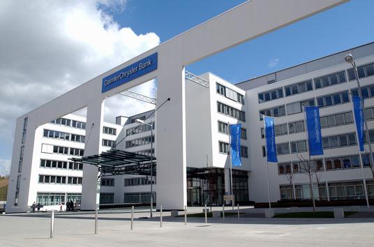 Bankgebude in Stuttgart eingeweiht