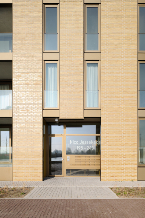 Wohnblock in Amsterdam fertig