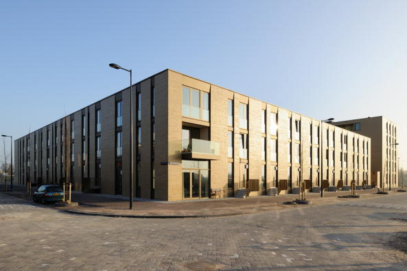 Wohnblock in Amsterdam fertig