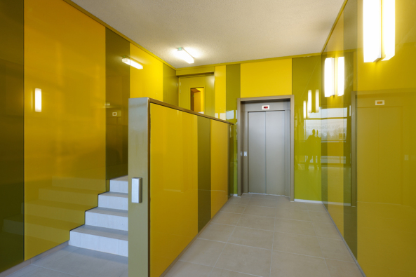 Wohnblock in Amsterdam fertig