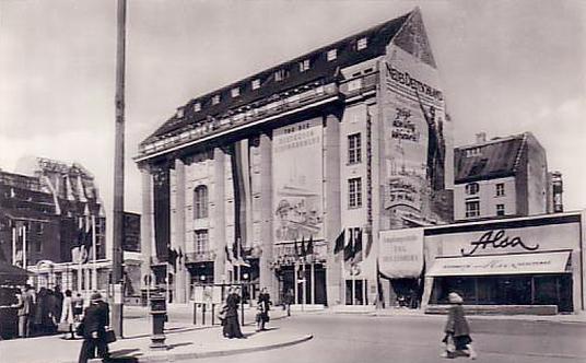 Metropol-Theater in Berlin vor Verkauf