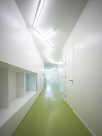 Schule, Den Haag, Rocha Tombal