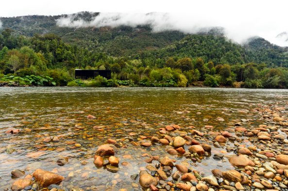 Panorama; Chile; Patagonien; Glacial water botteling plant