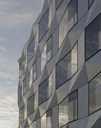 EM2N, Keystone Building, Prag