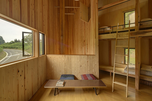 Australia House, Japan, Andrew Burns