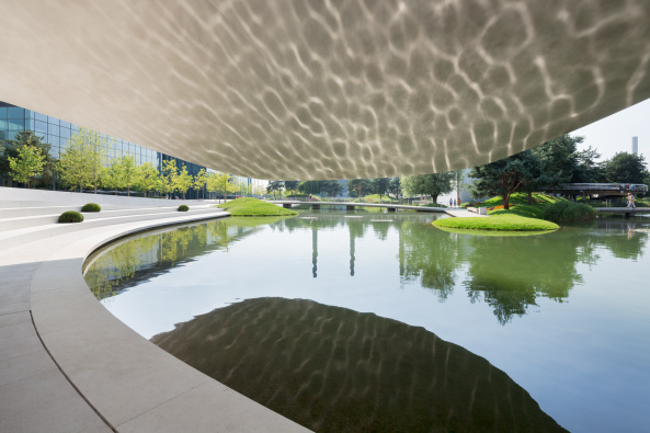 Porsche-Pavillon, Autostadt Wolfsburg, Henn, HG Merz, WES Landschaftsarchitekten