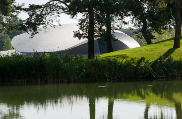 Porsche-Pavillon, Autostadt Wolfsburg, Henn, HG Merz, WES Landschaftsarchitekten