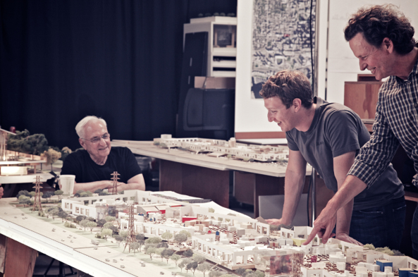 Frank Gehry, Facebook