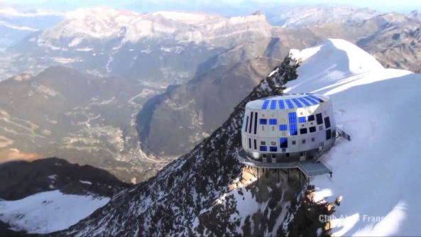 Refuge du Goter, Goter-Htte, Schutzhtte, Alpen, Montblanc, Thomas Bchi, Herv Dessimoz, Franzsischer Alpenklub (CAF), Monte-Rosa-Htte, Bauen mit Holz