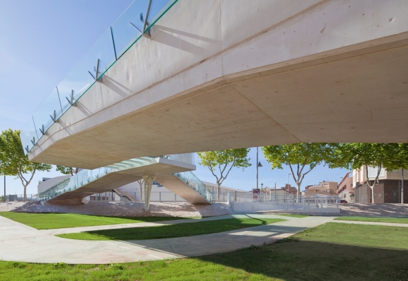Kiss Bridge, Alicante, Joaqun Alvado Ban