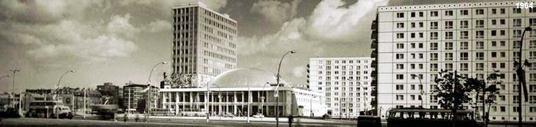 Berliner Kongresszentrum am Alexanderplatz wiedererffnet