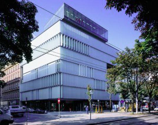 Neues Bro- und Geschftshaus der Zrich Versicherung in Wien